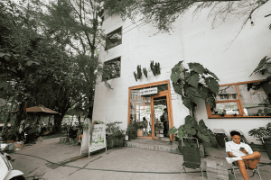 Đẩu Home Cafe Bình Lợi không gian mở, view sông, mở 24/7